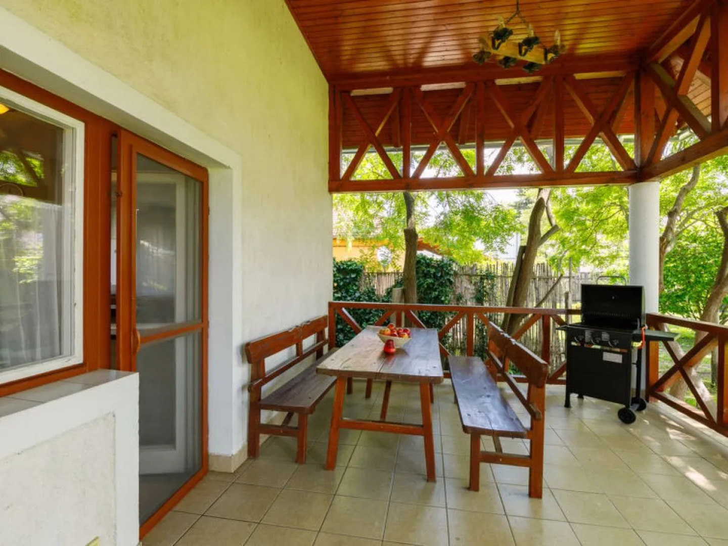 House Marian ThiA©oule sur mer