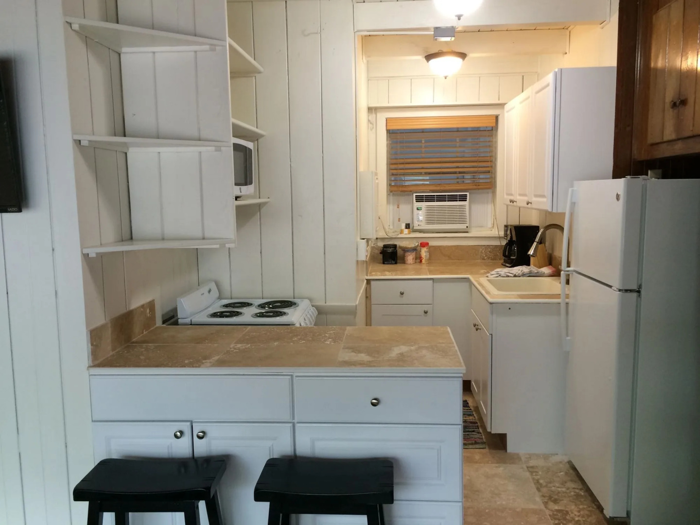 Captain Pips Marina & Hideaway