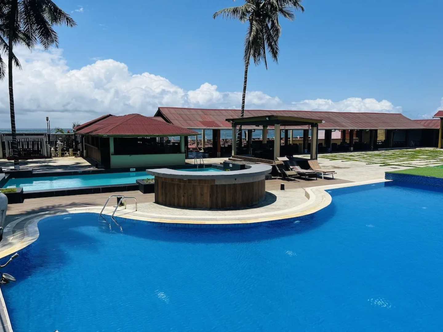 Ocean Drive Beach Resort