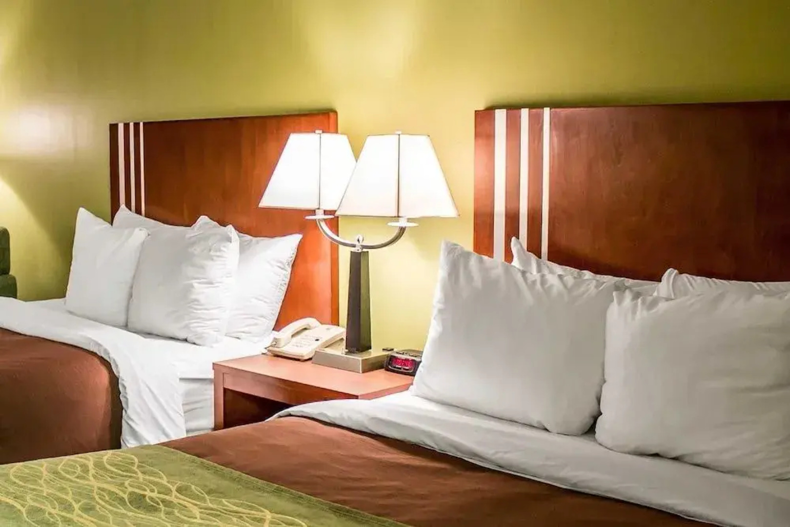 Days Inn By Wyndham Austintown