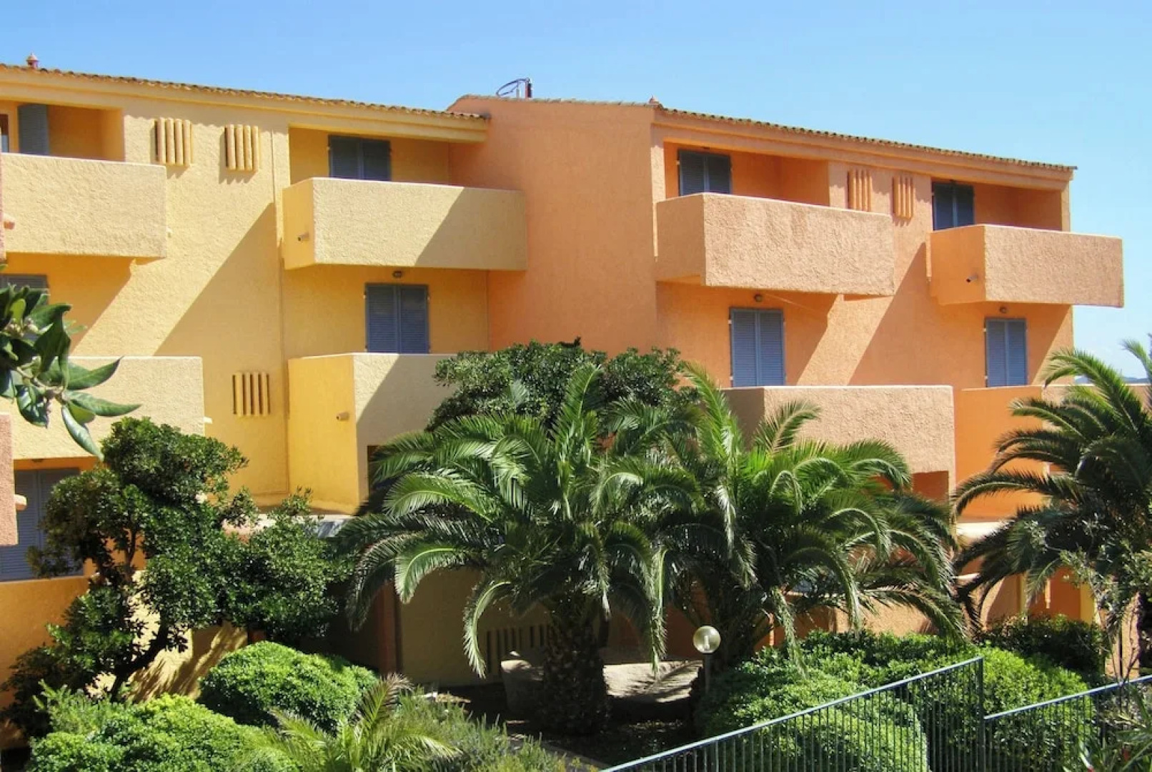 Residence con piscina a La Maddalena