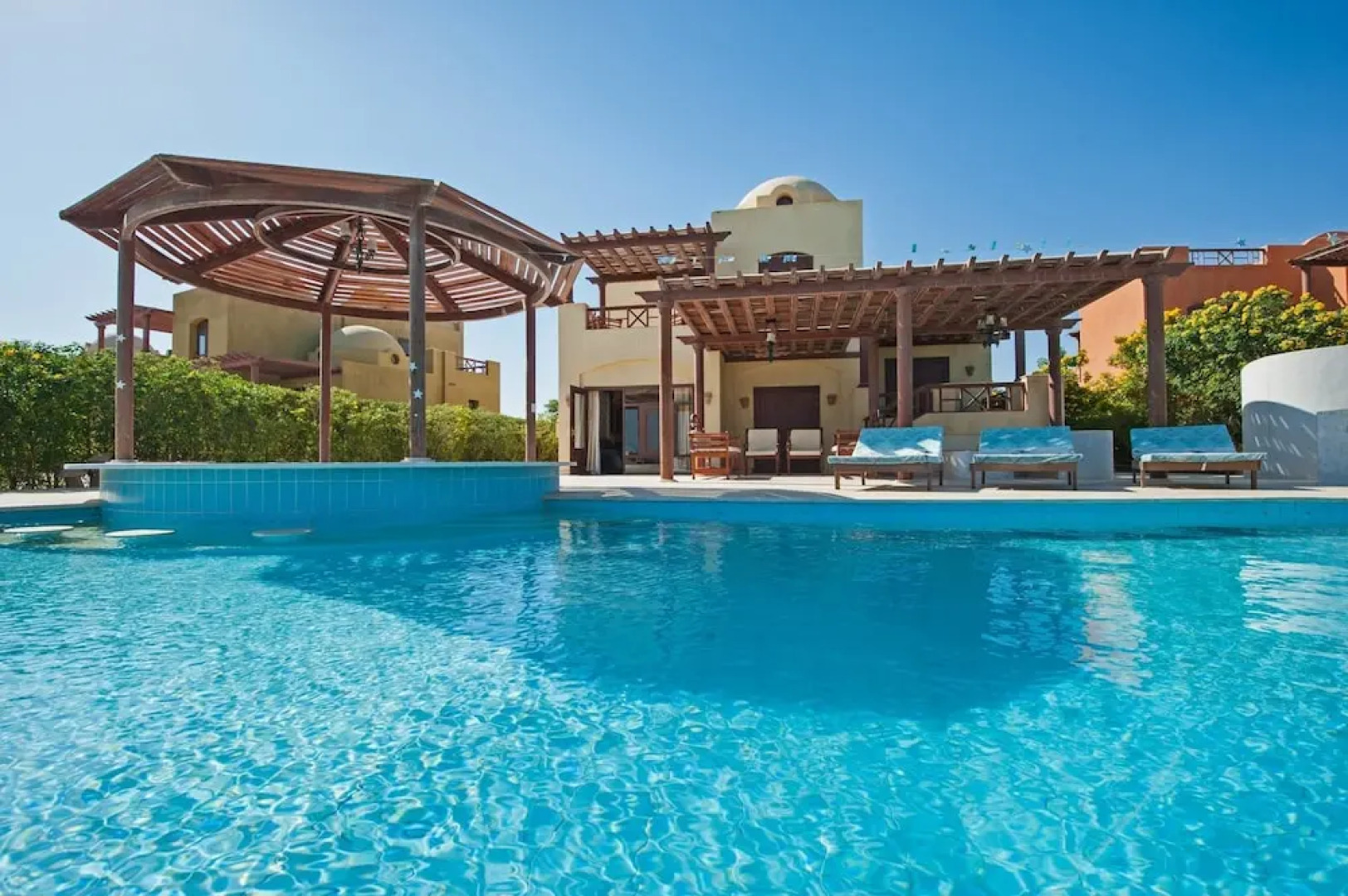 Villa in El Gouna with Pool