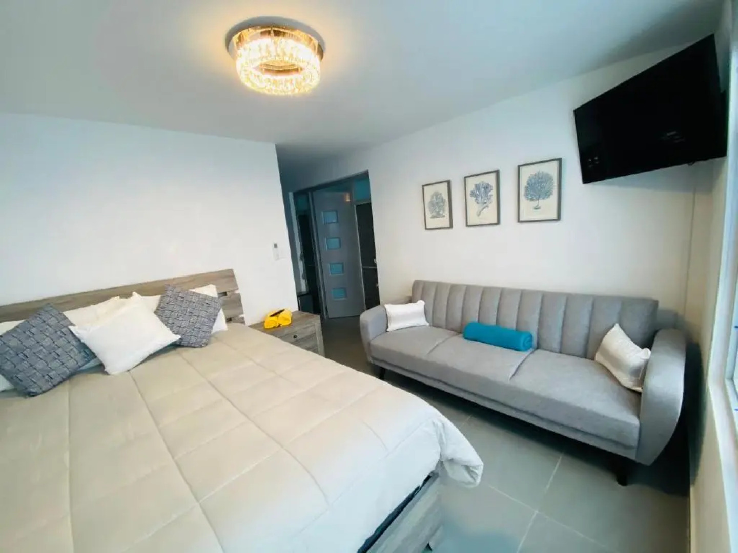 Sunday Downtown @ Rincon