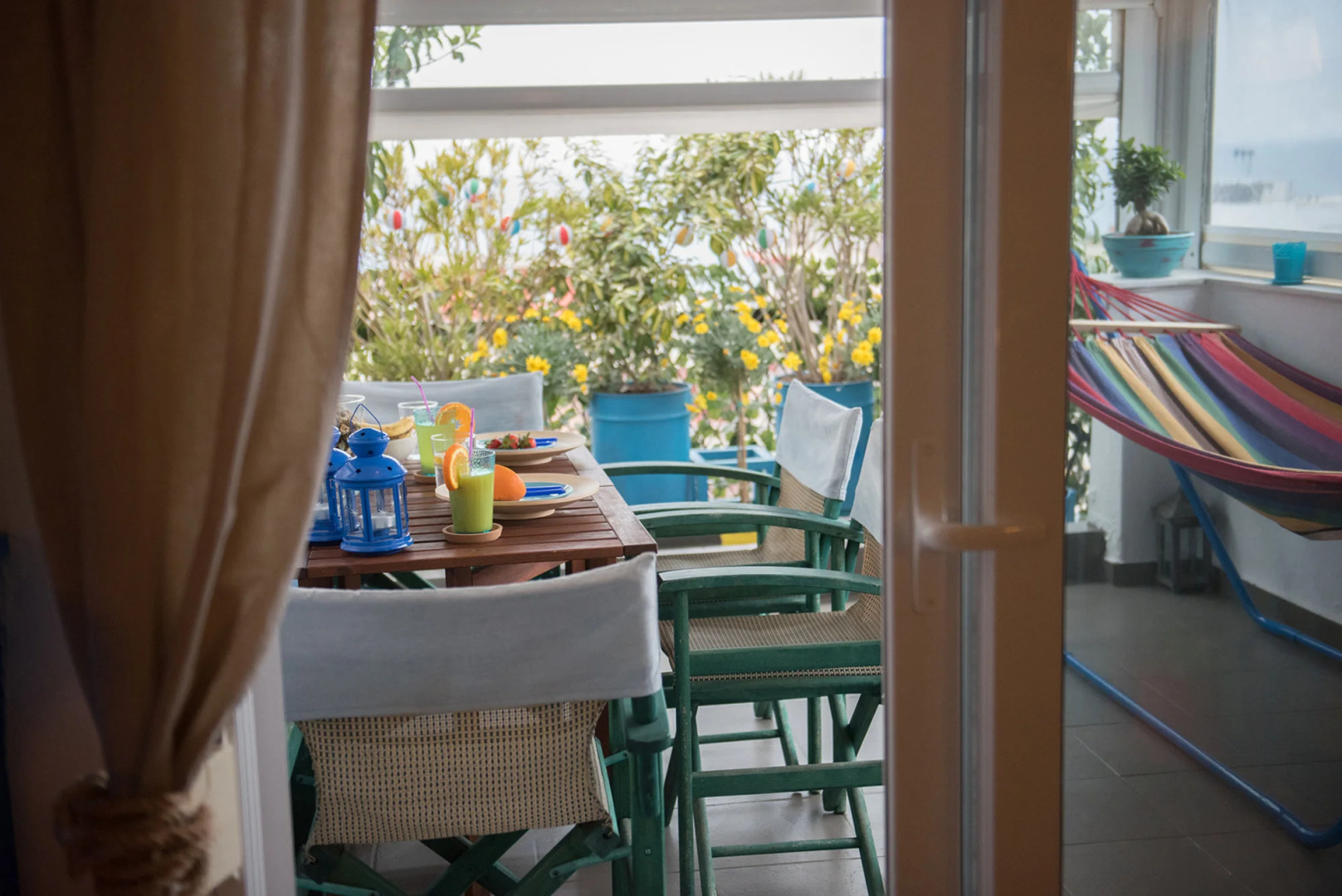 Dandy On The Beach |2-Story Apartment|Open Up Roof