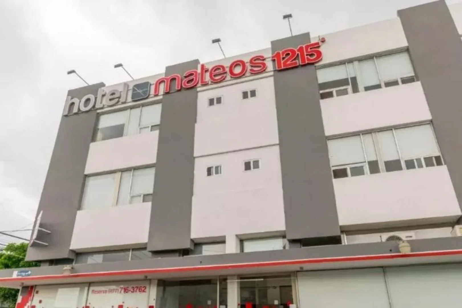 Hotel Mateos 1215