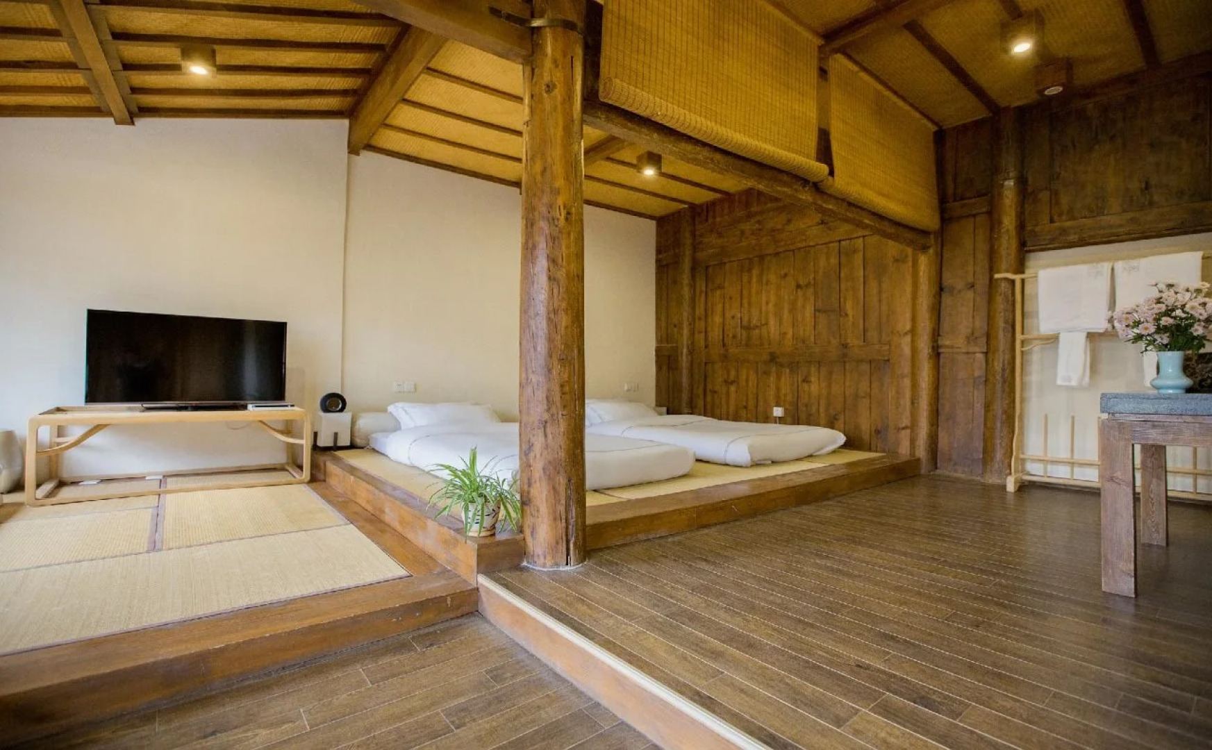 Lijiang Ancient Bridge Inn