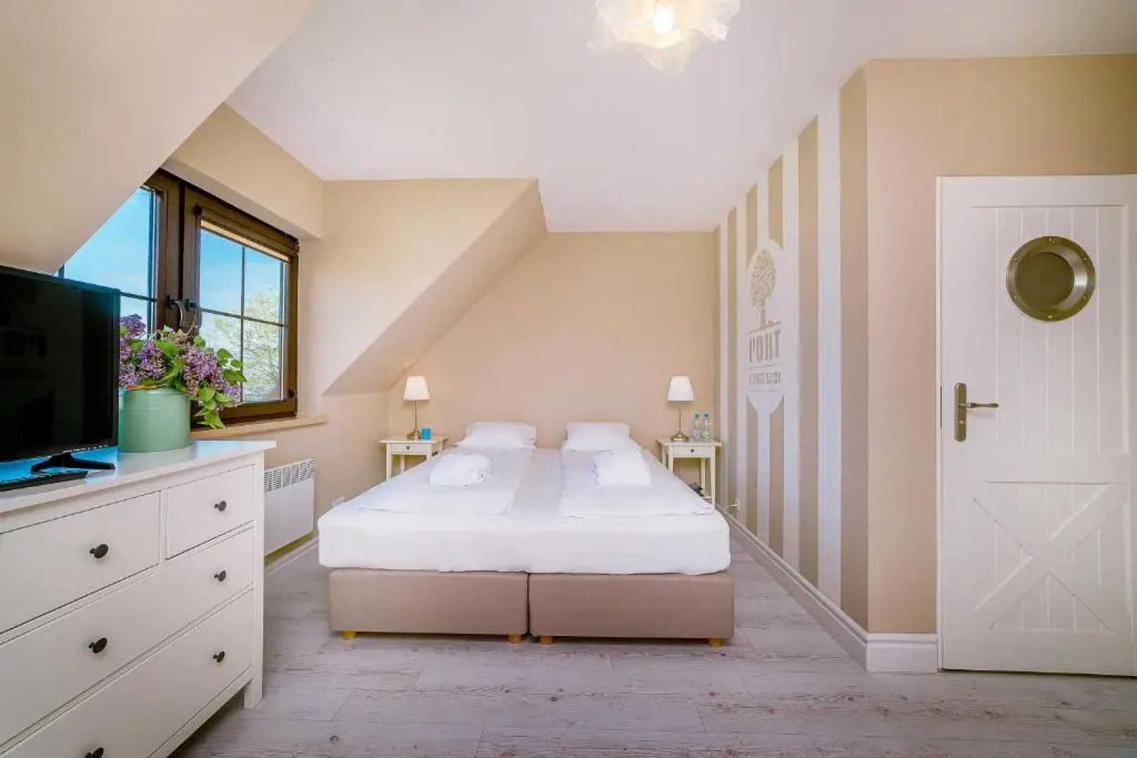 Stare Sady Chillout Rooms "Pod Jabłoniami"