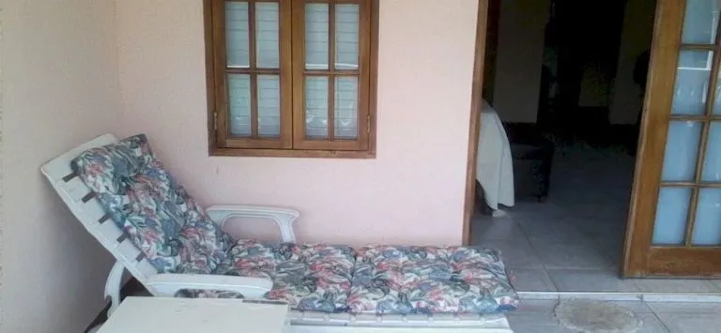 Dolphin Bay Yoga Guest House