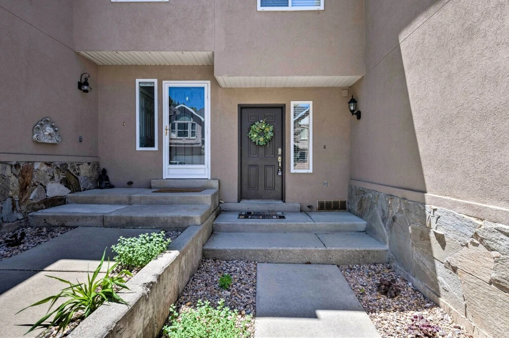 Wasatch R & R Townhome w/ Grill ~ 11 Mi to Alta!