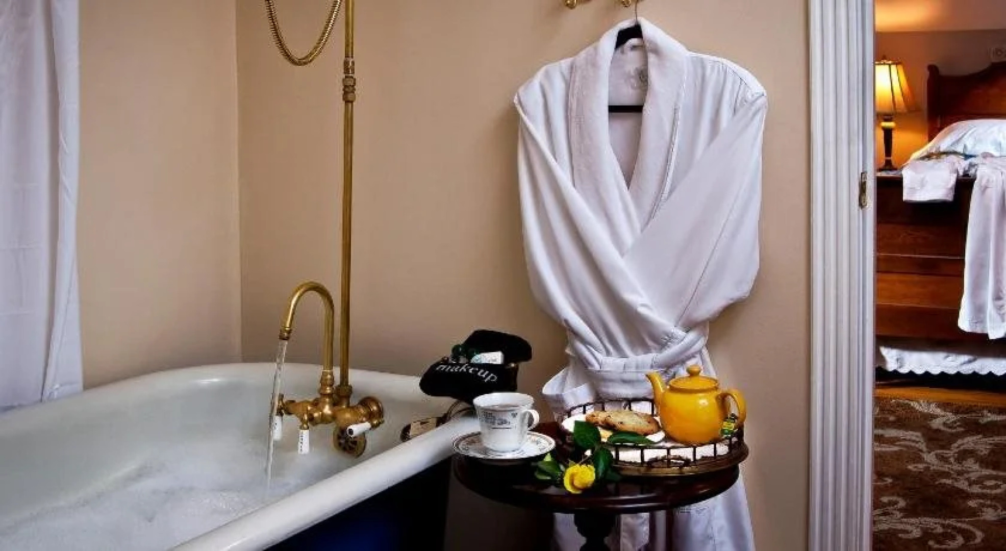 White Oak Manor Bed & Breakfast