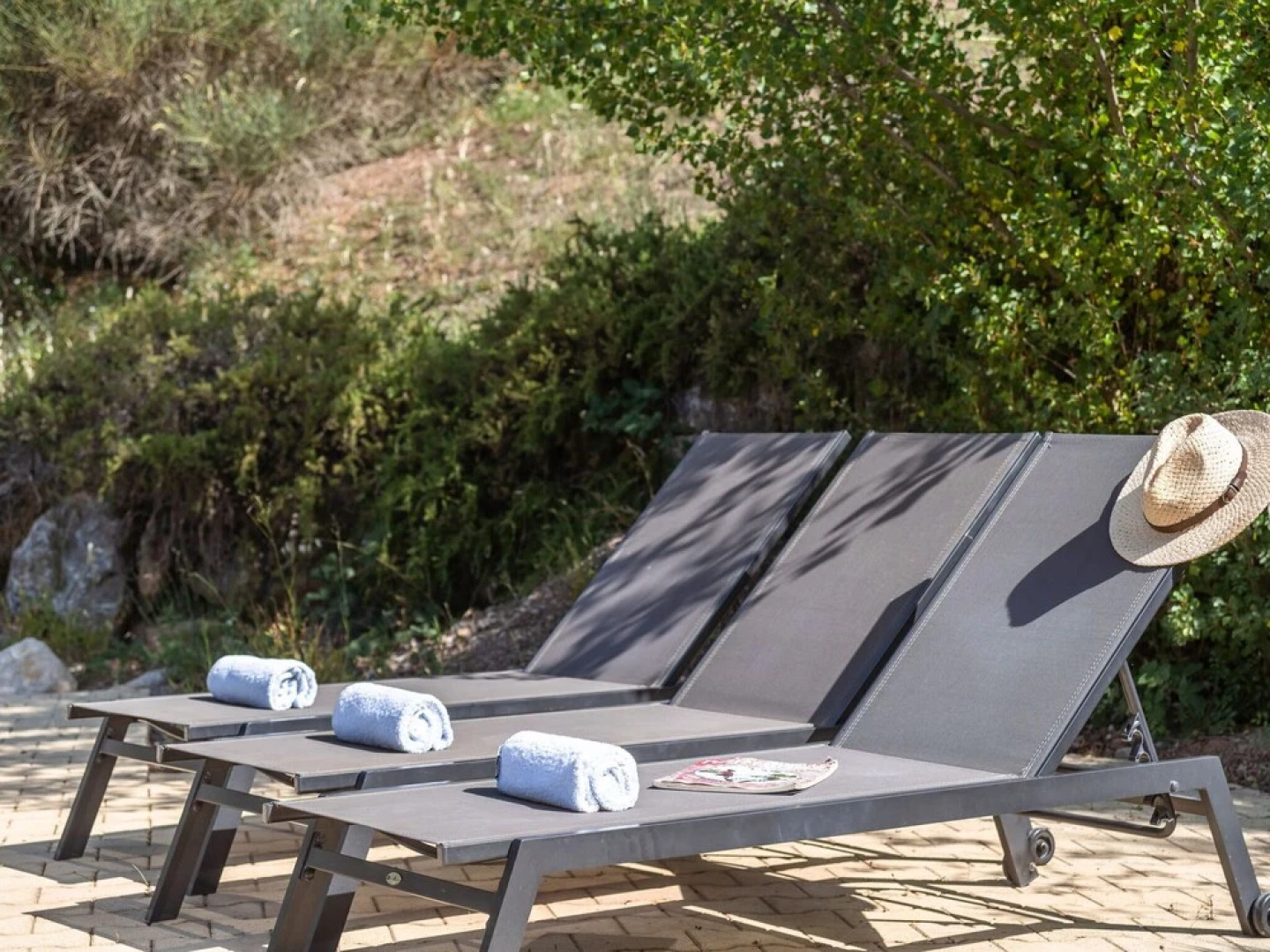 Spacious Luxury Villa With Heated Swimming Pool, Jacuzzi, Stunning Views and Plenty of Privacy