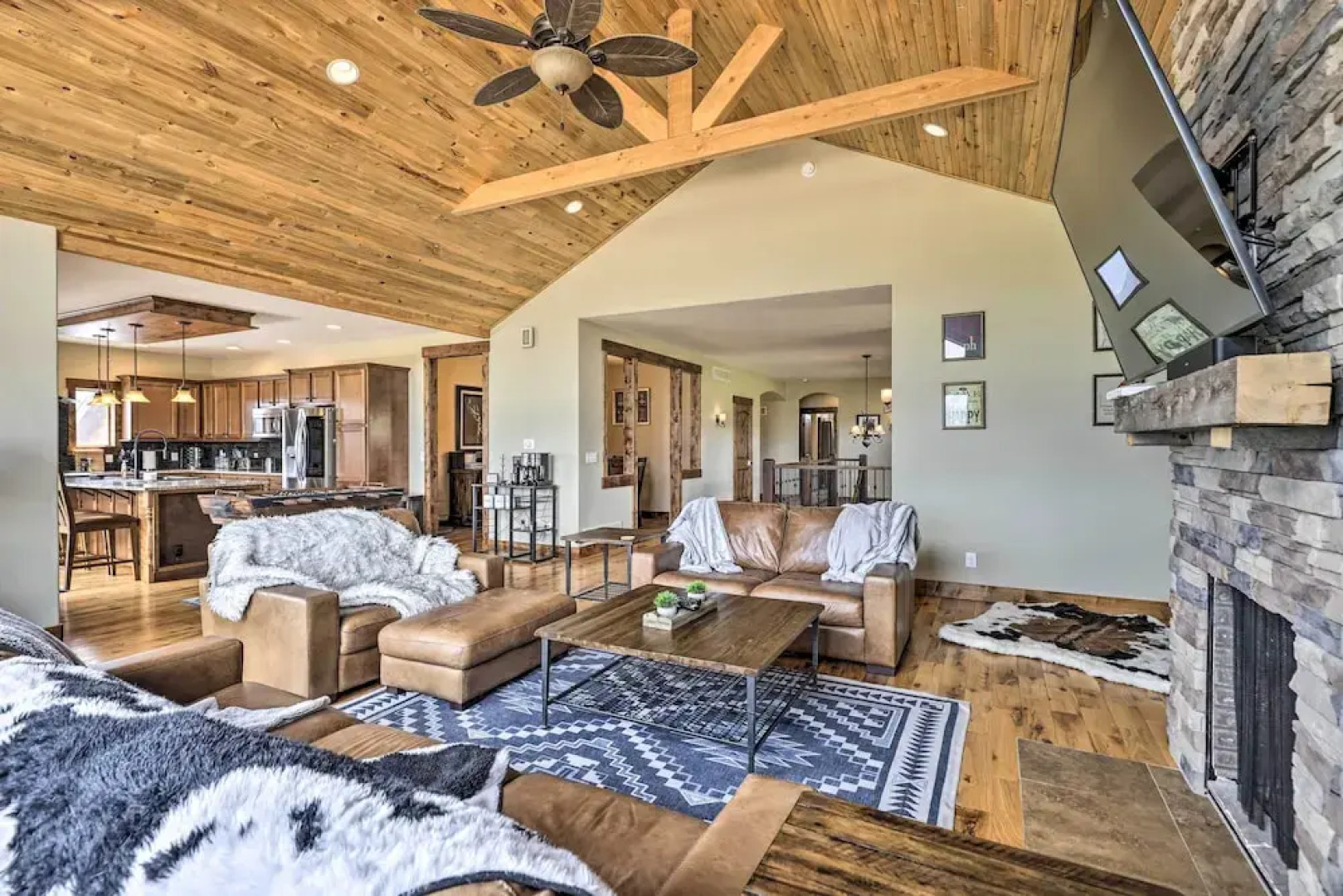 Game Room & Hot Tub: Luxe Grand Lake Retreat!