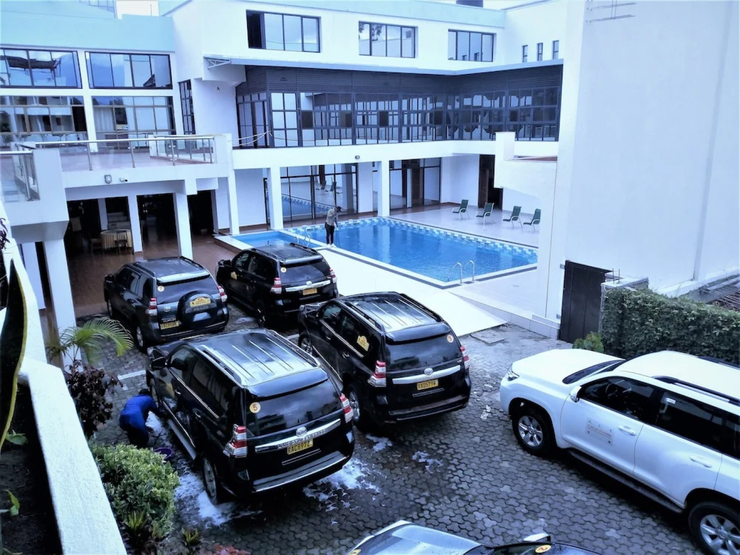 Urugano Virunga Palace