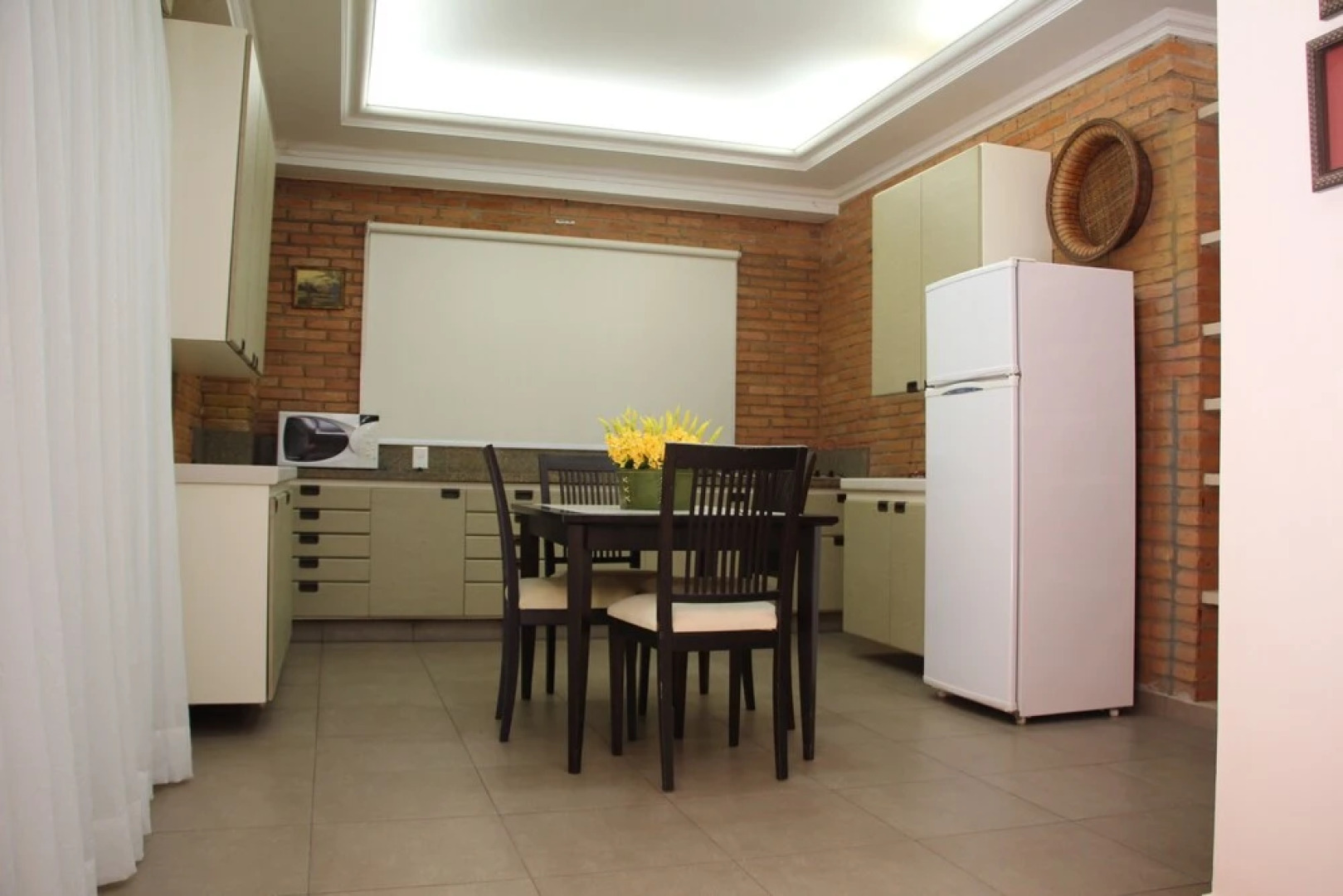 Paradise Inn Hotel e Lazer