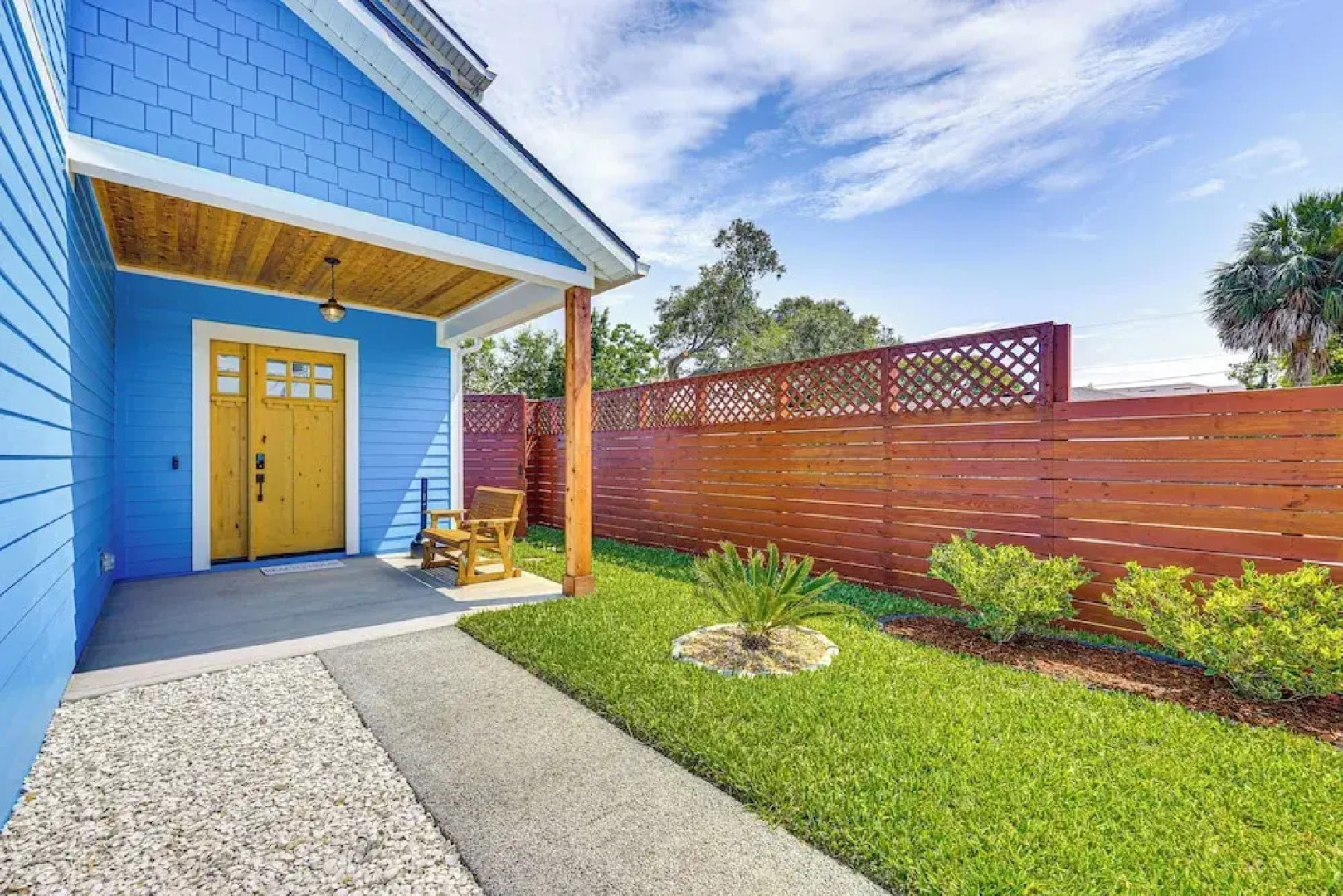 'the Blue Oasis' Jax Beach Gem w/ Coastal Charm!