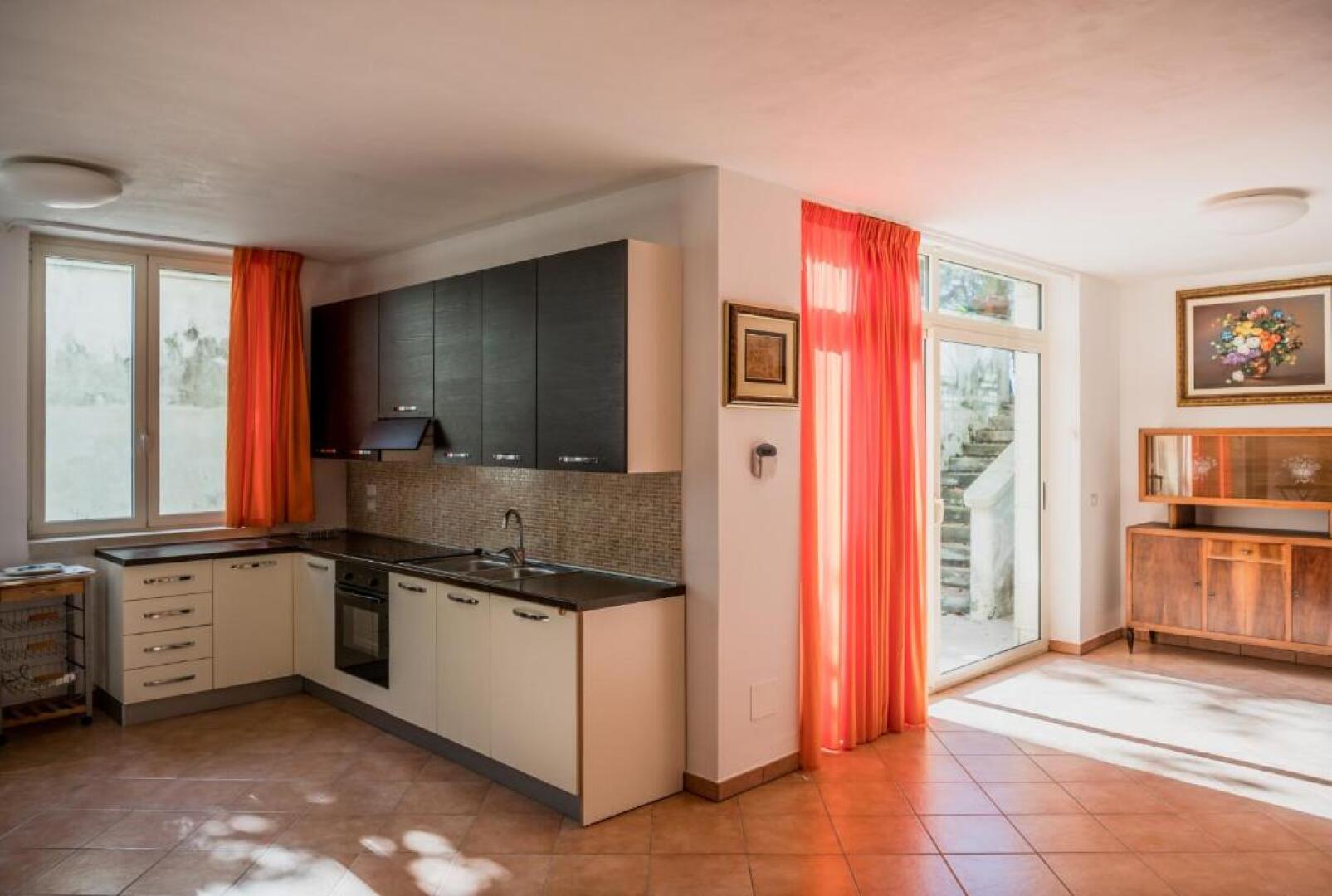 Appartamento adatto ai disabili con piscina m402