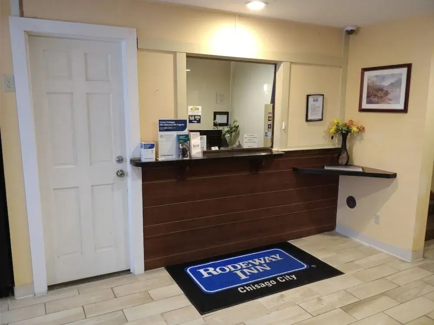 Super 8 by Wyndham Chisago City