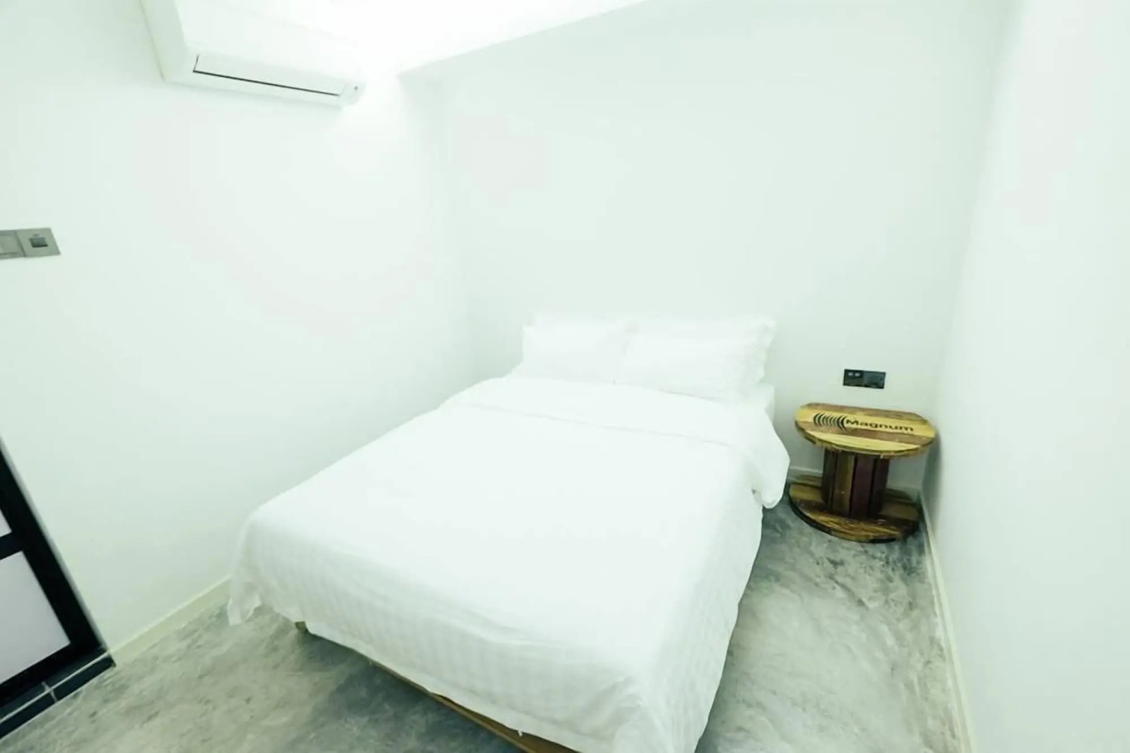White Loft Hotel