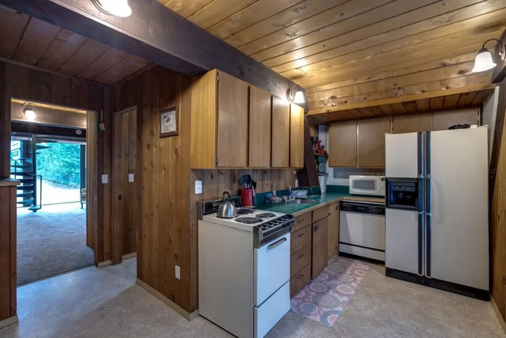 Mt Baker Lodging Ensuite 5 - Sleeps 2