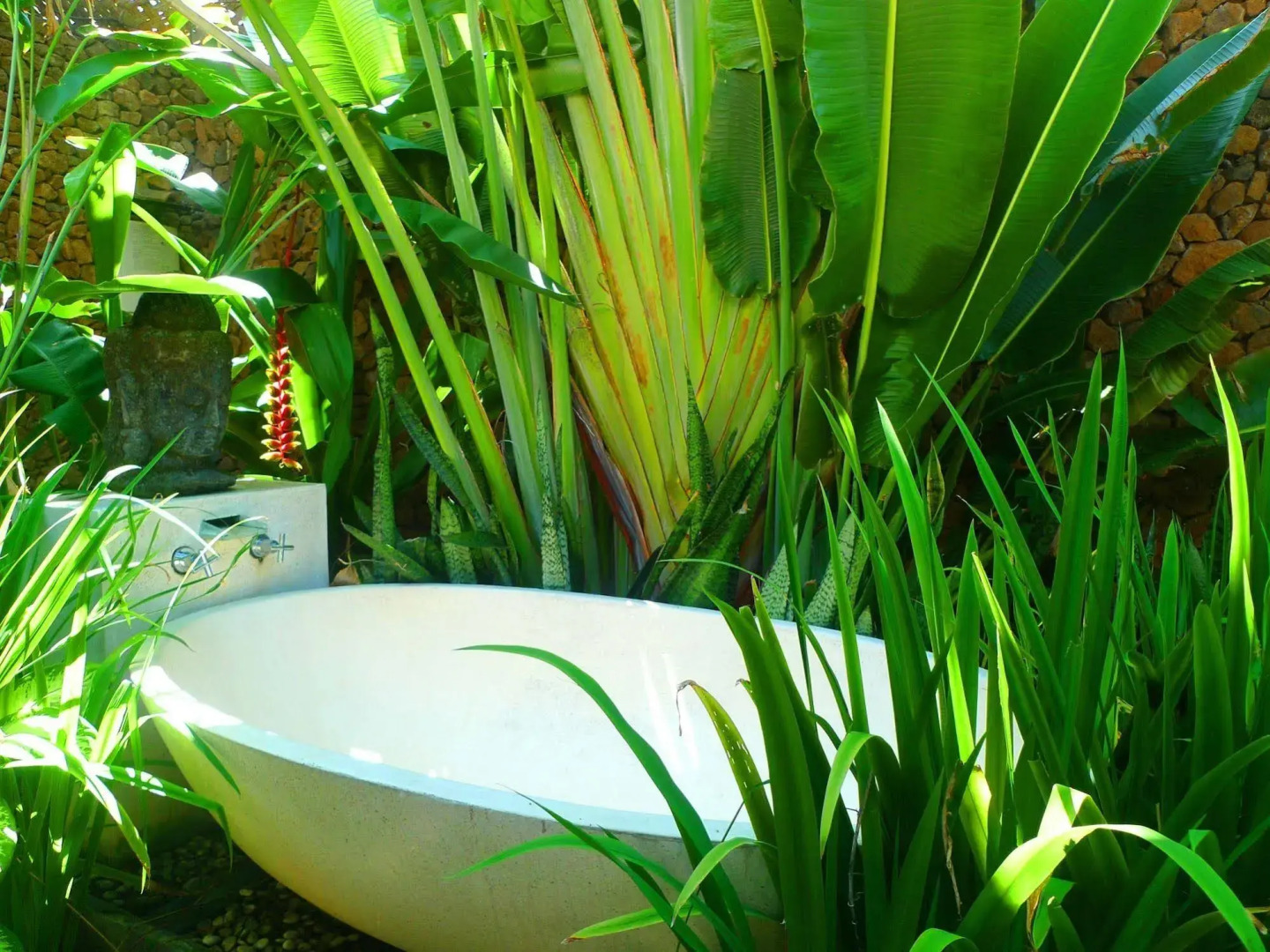 Bloo Lagoon Eco Village