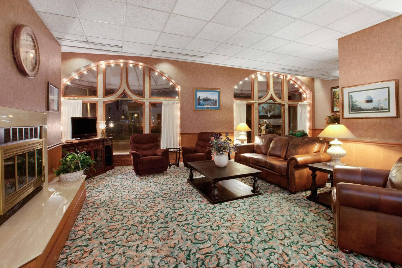 Ramada Plaza Hotel Ojibway