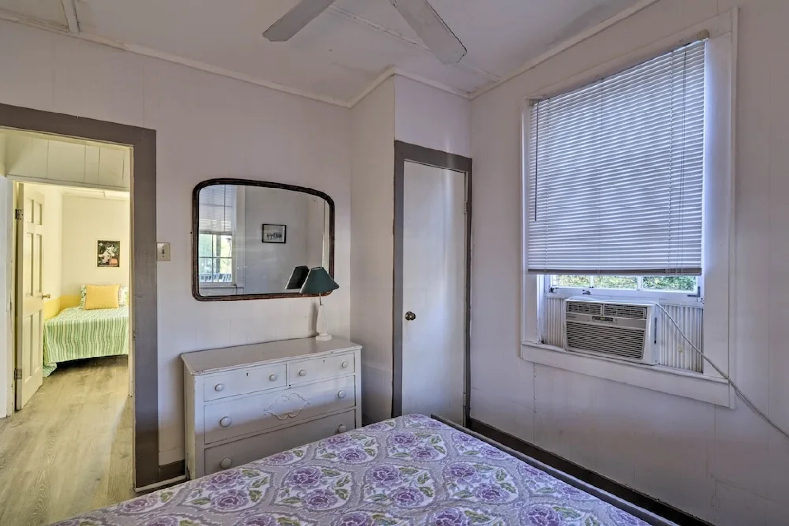 Pawleys Island House, - Steps to Beach & Creek!