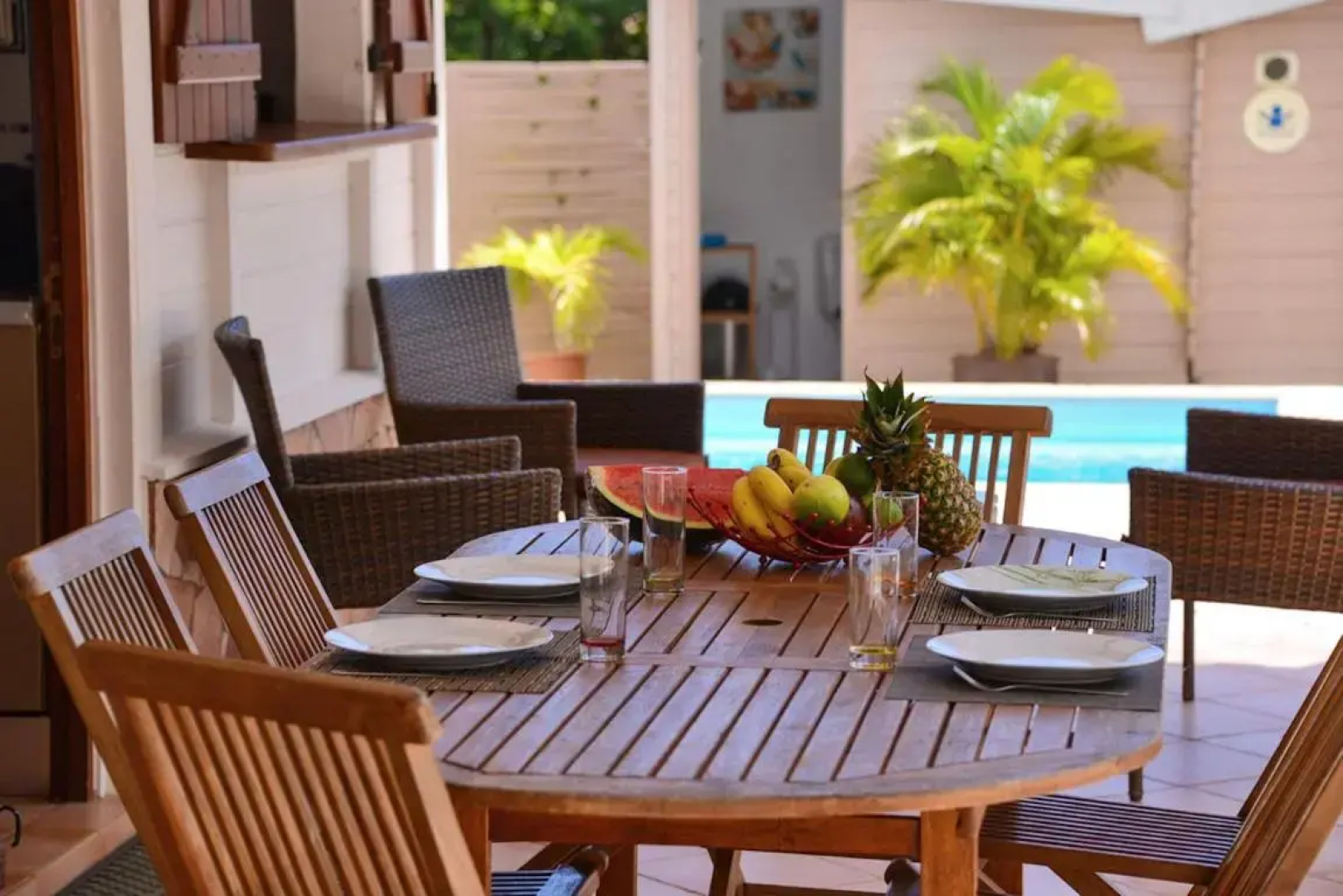 Magnifique Villa climatisée, piscine et jardin à 5mn de la plage