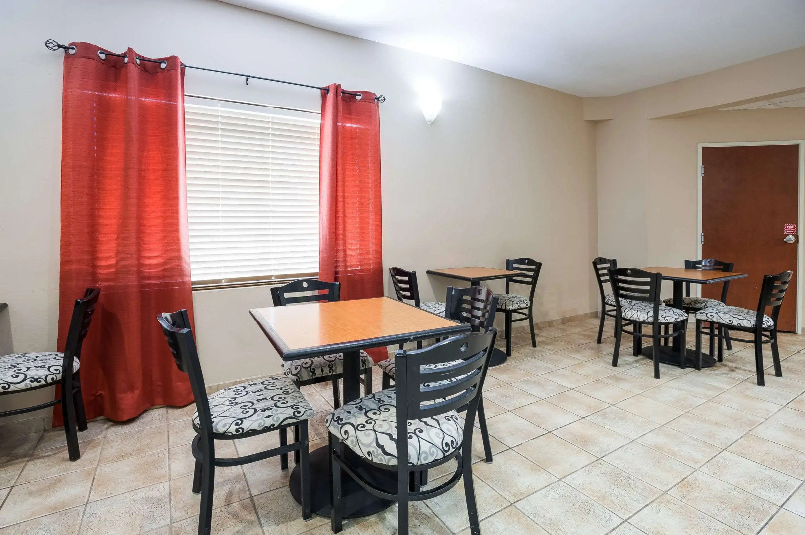 Quality Inn & Suites Lake Charles South