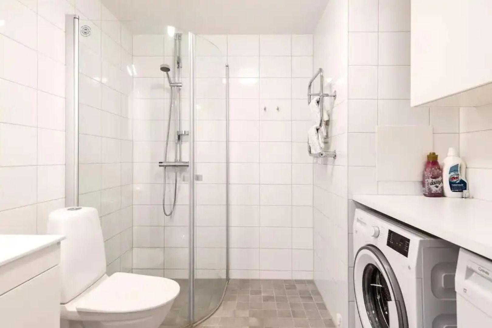 Luxury Business Studio Apartment - Garden View