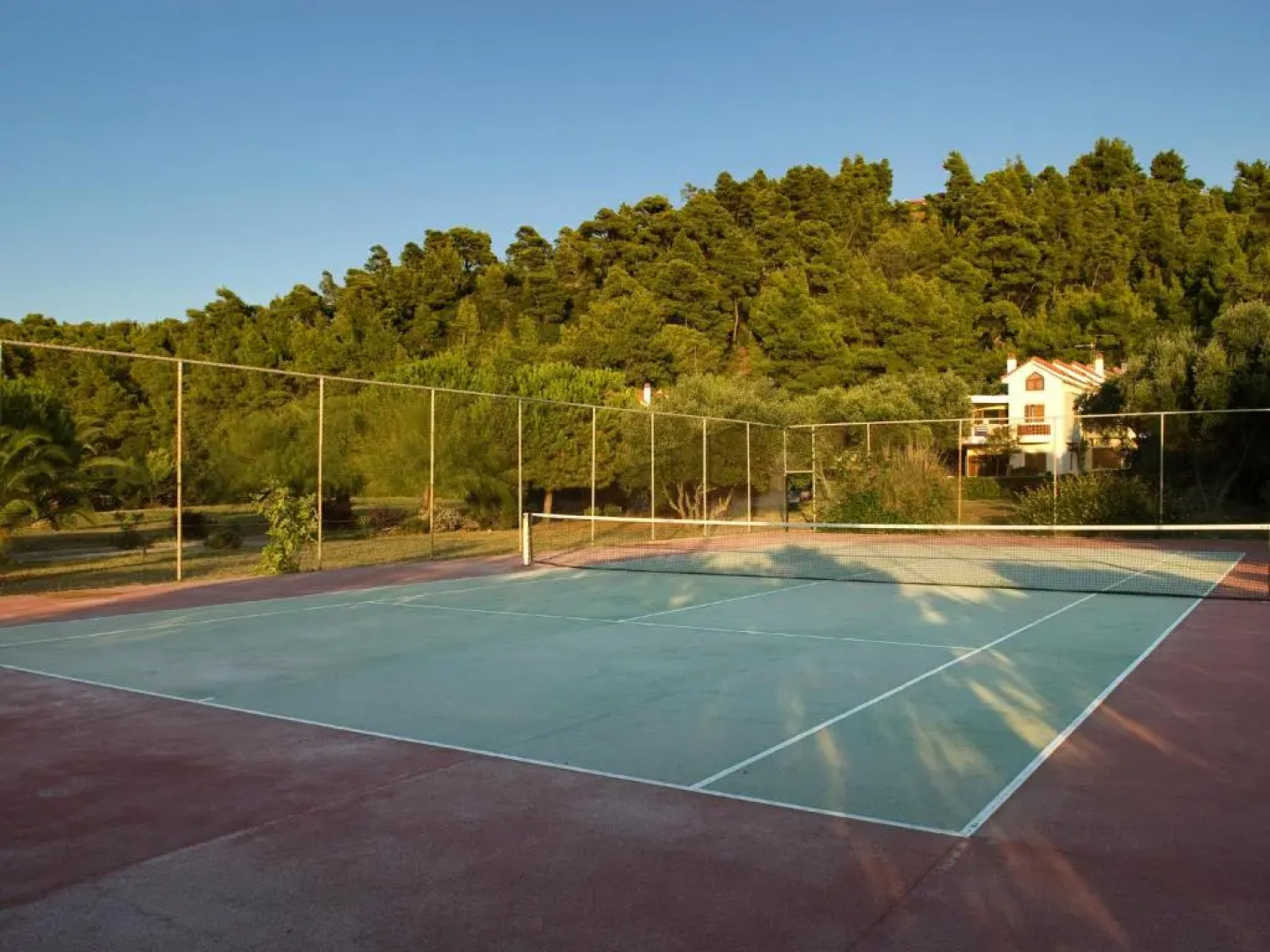 Amaryllis Summer Maisonettes