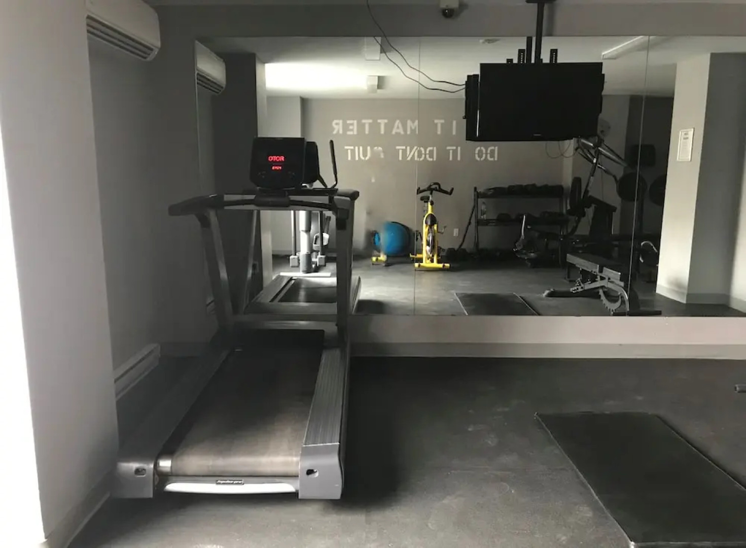 The Hutchinson Apartments