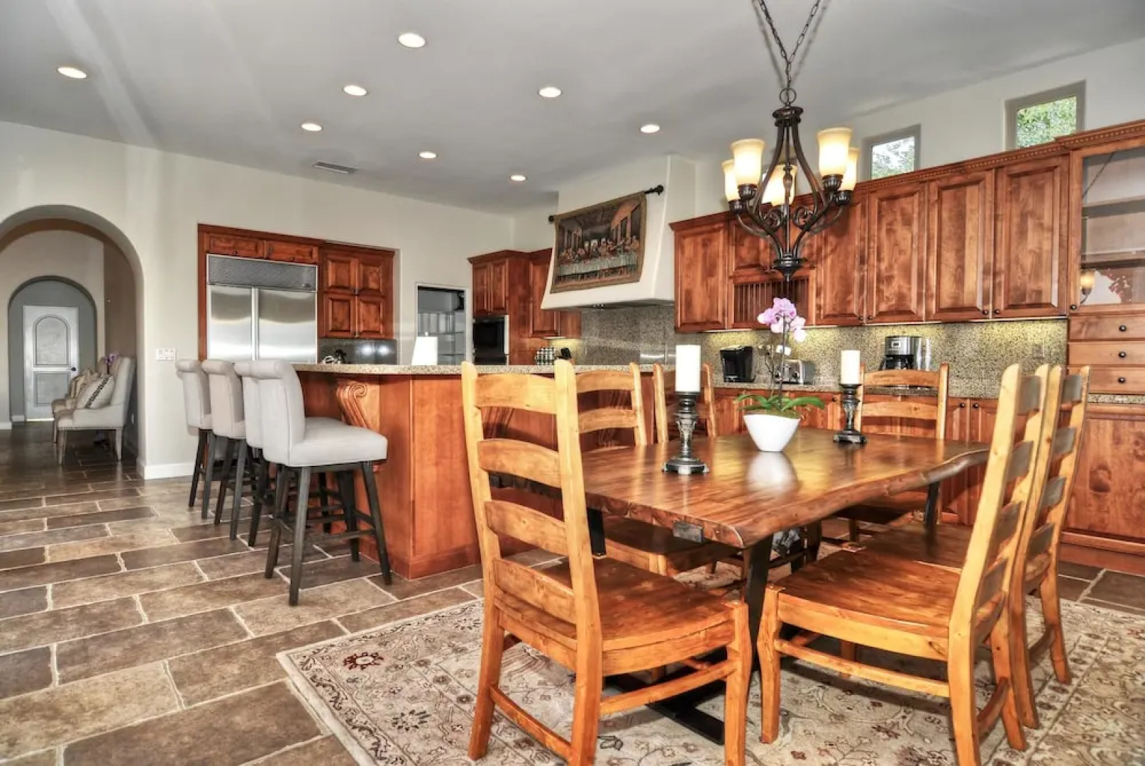 Spectacular Lakefront Estate