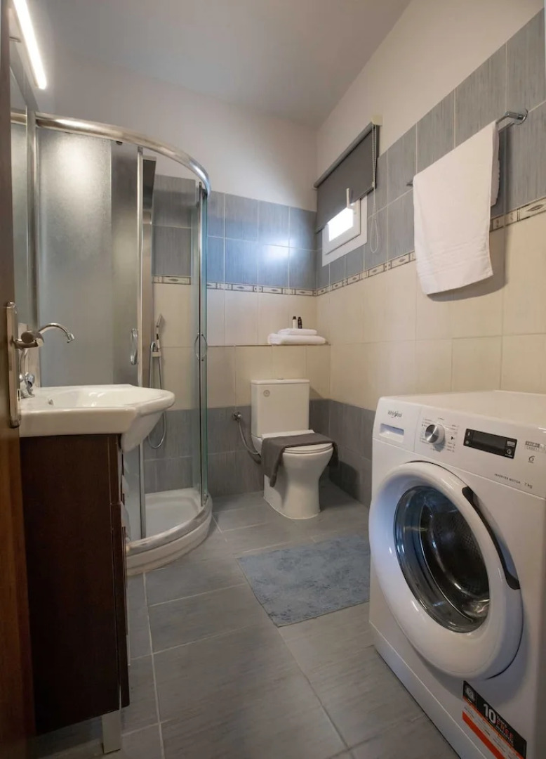 Spacious House with great view in Corfu