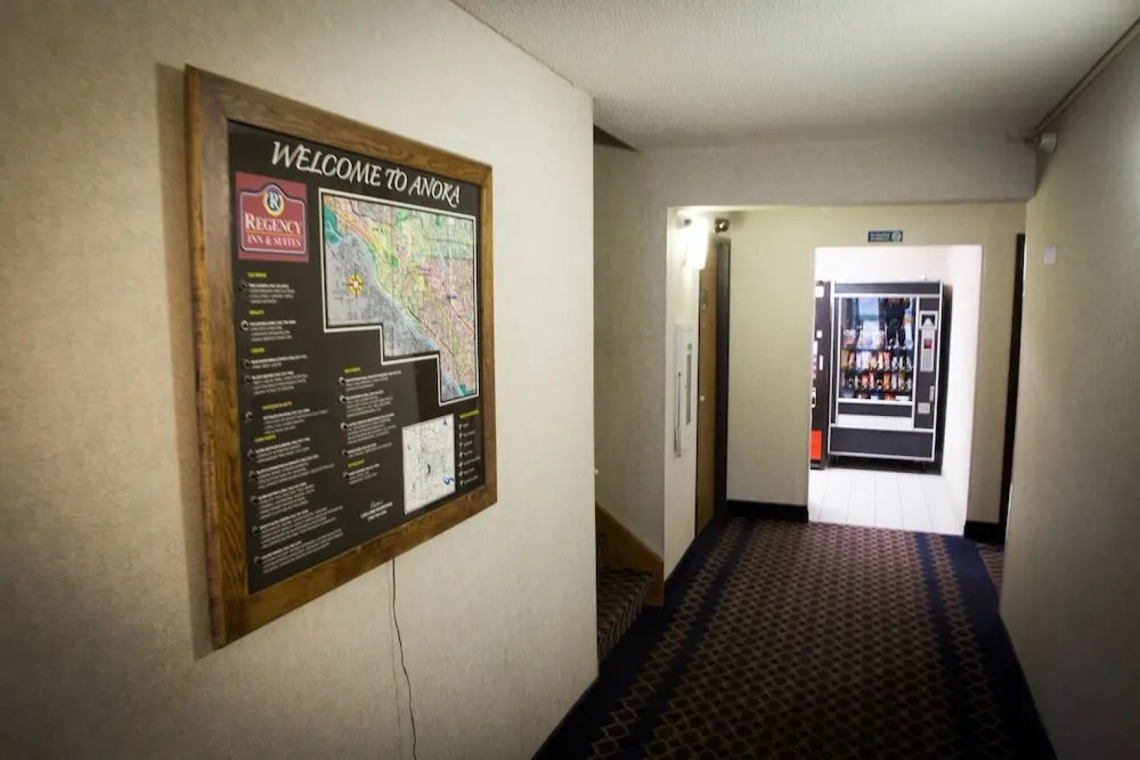 Regency Inn and Suites, Anoka