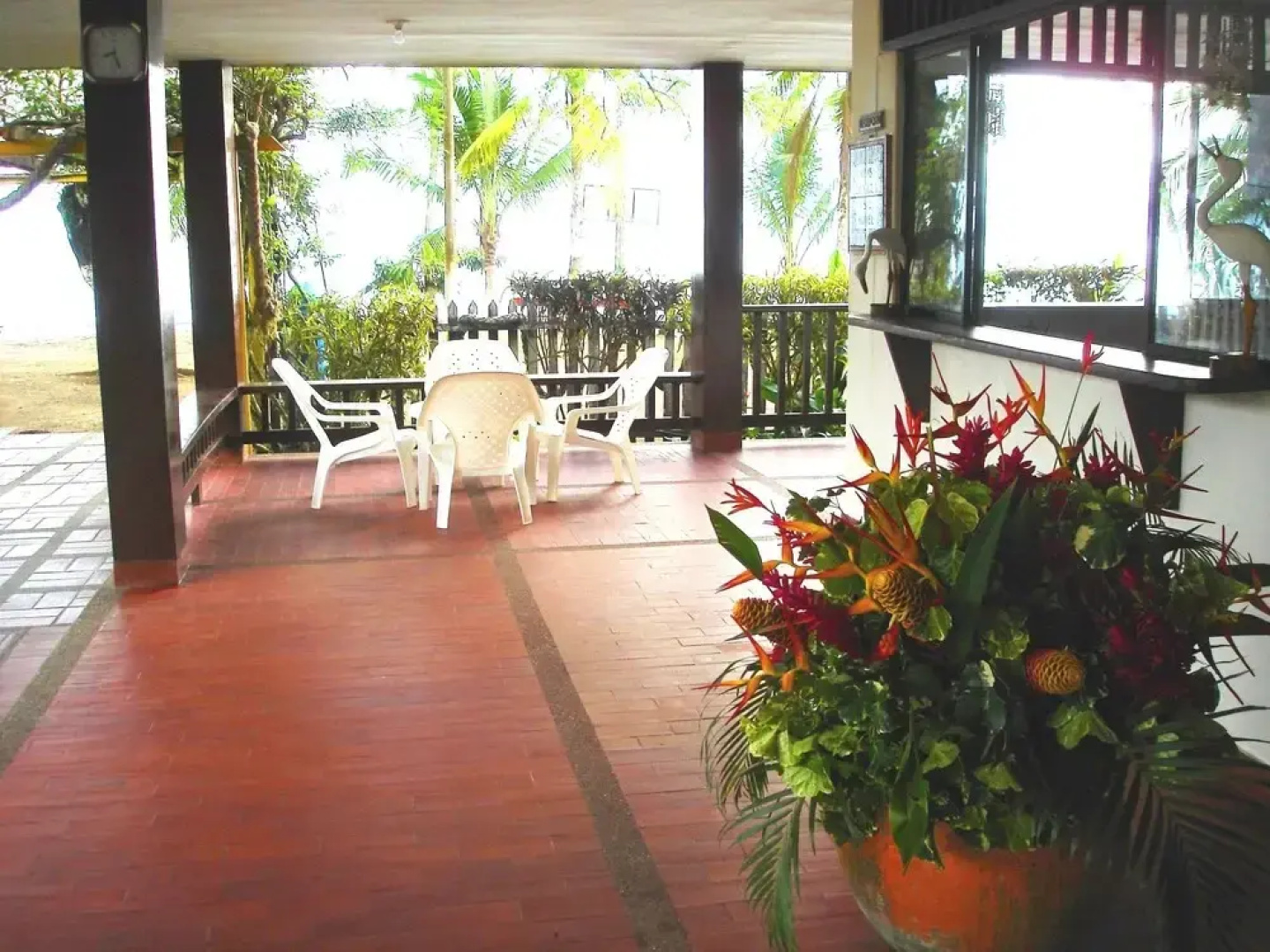 Playa de Oro Lodge