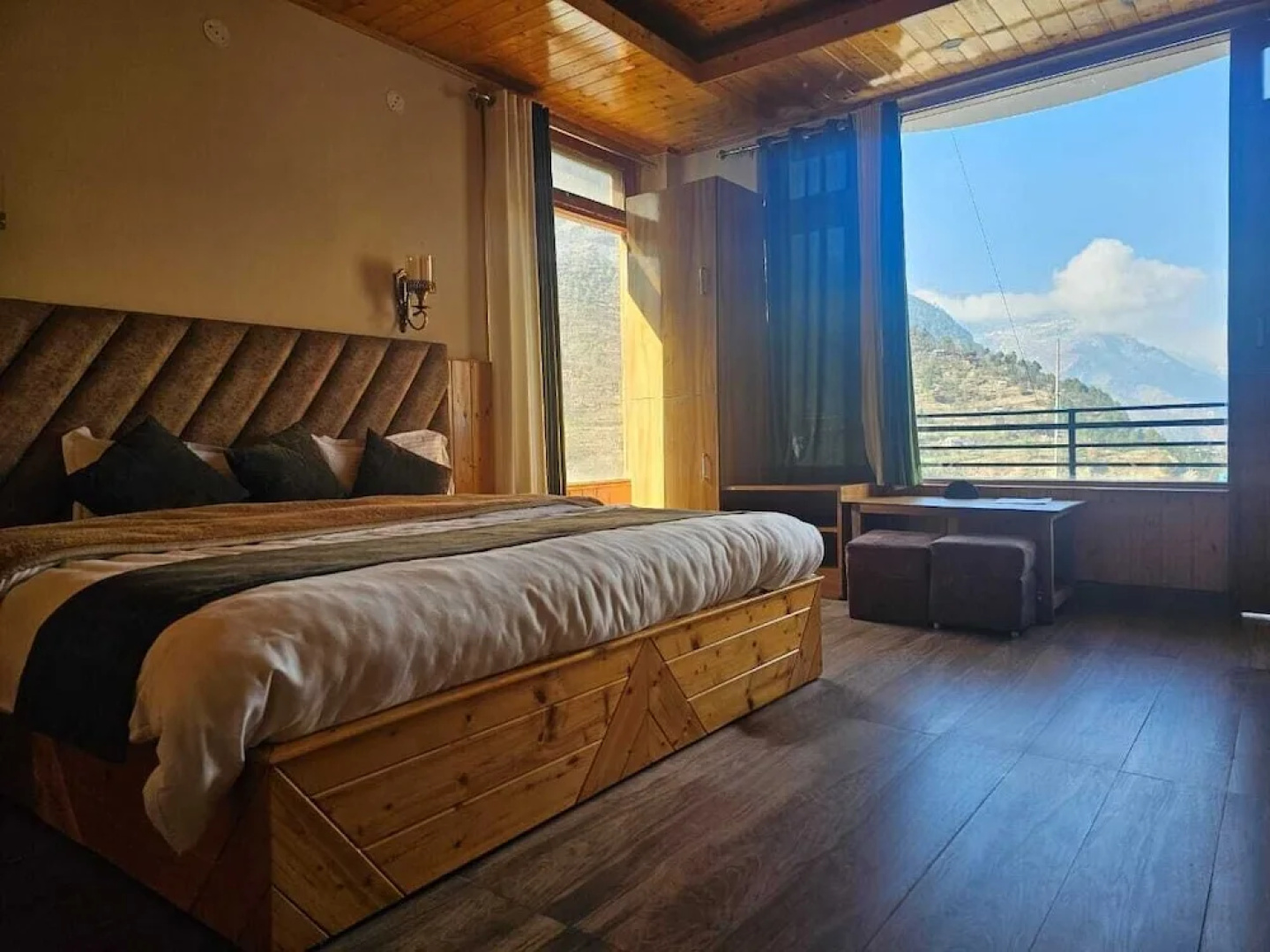 The Black Morel Hotel & Restaurant