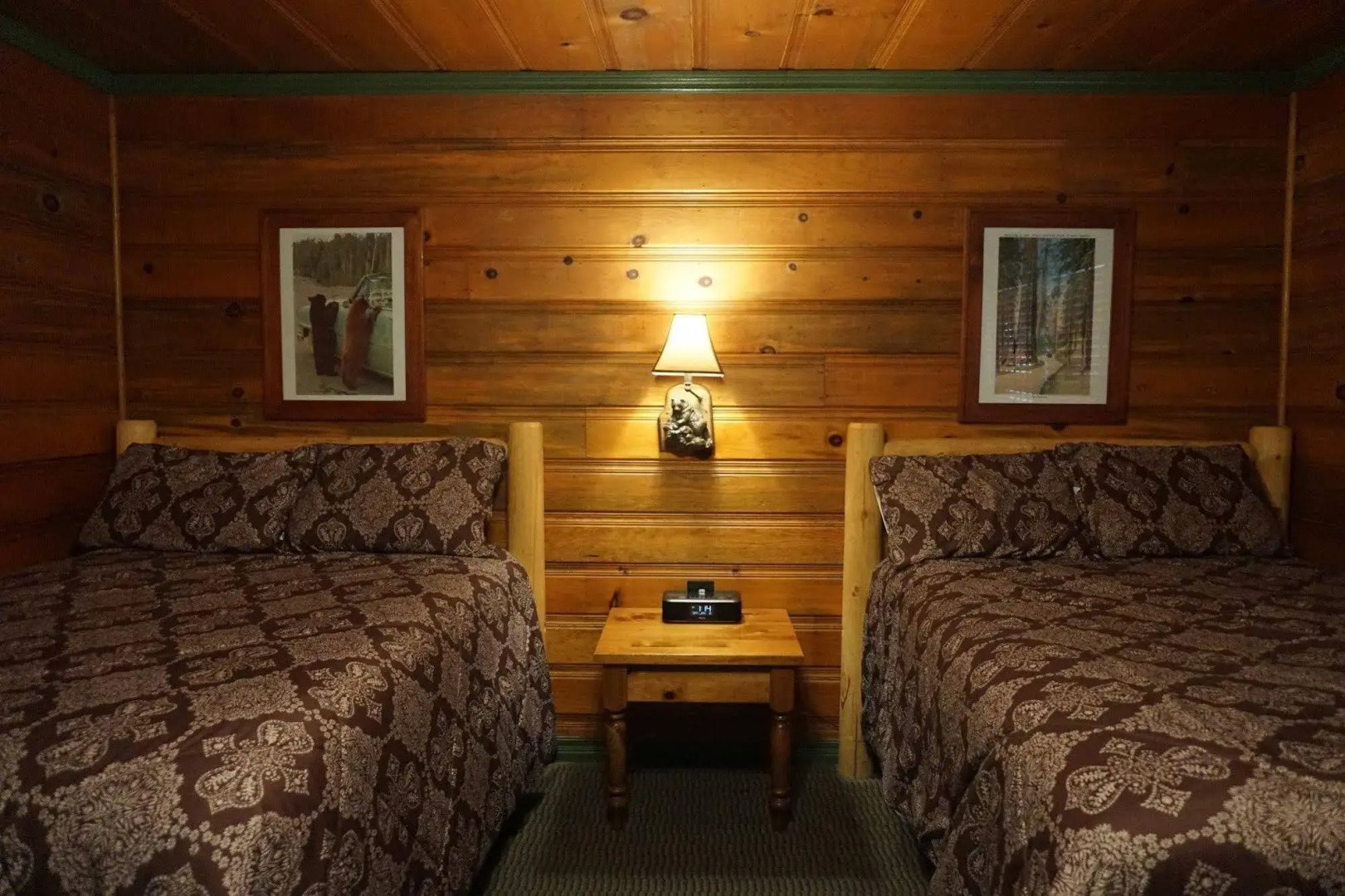 Shaver Lake Village Hotel