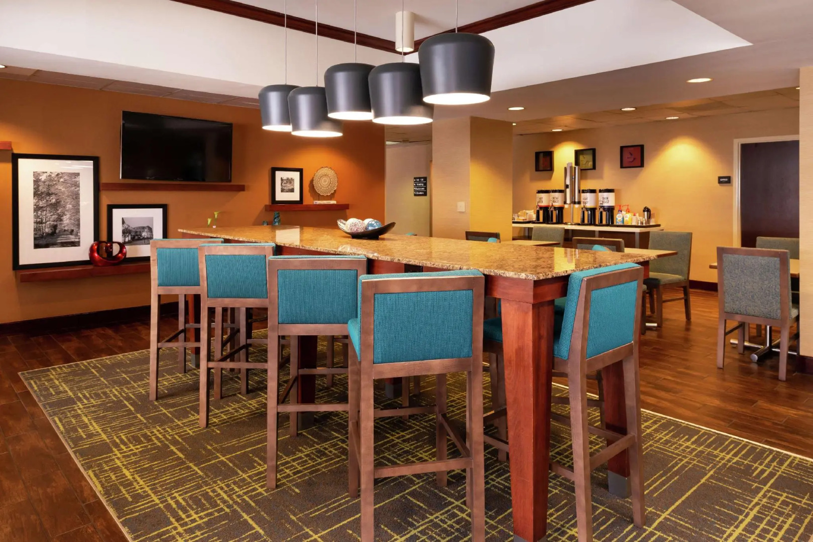 Hampton Inn Greensboro-Airport