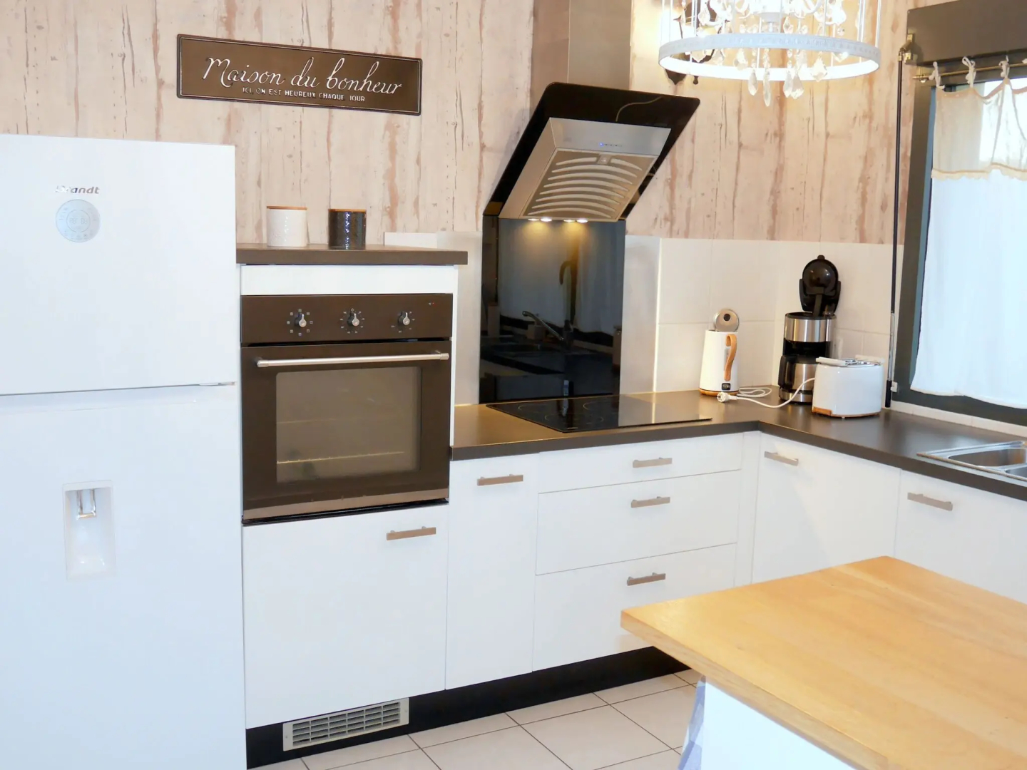 Beachfront Holiday Home in Guisseny