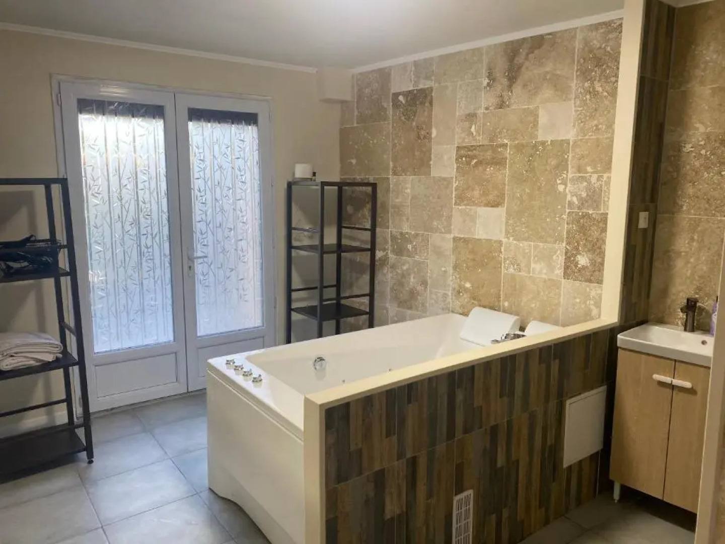 The Montreal Suite (Adults Only)