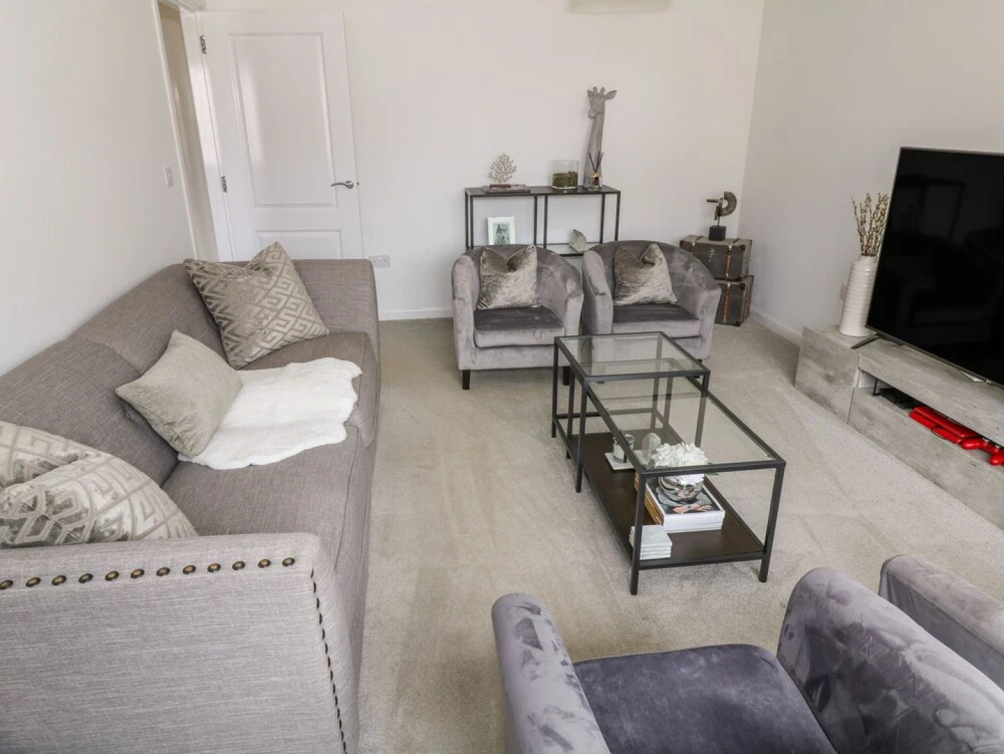 6 Whitecraigs Crescent