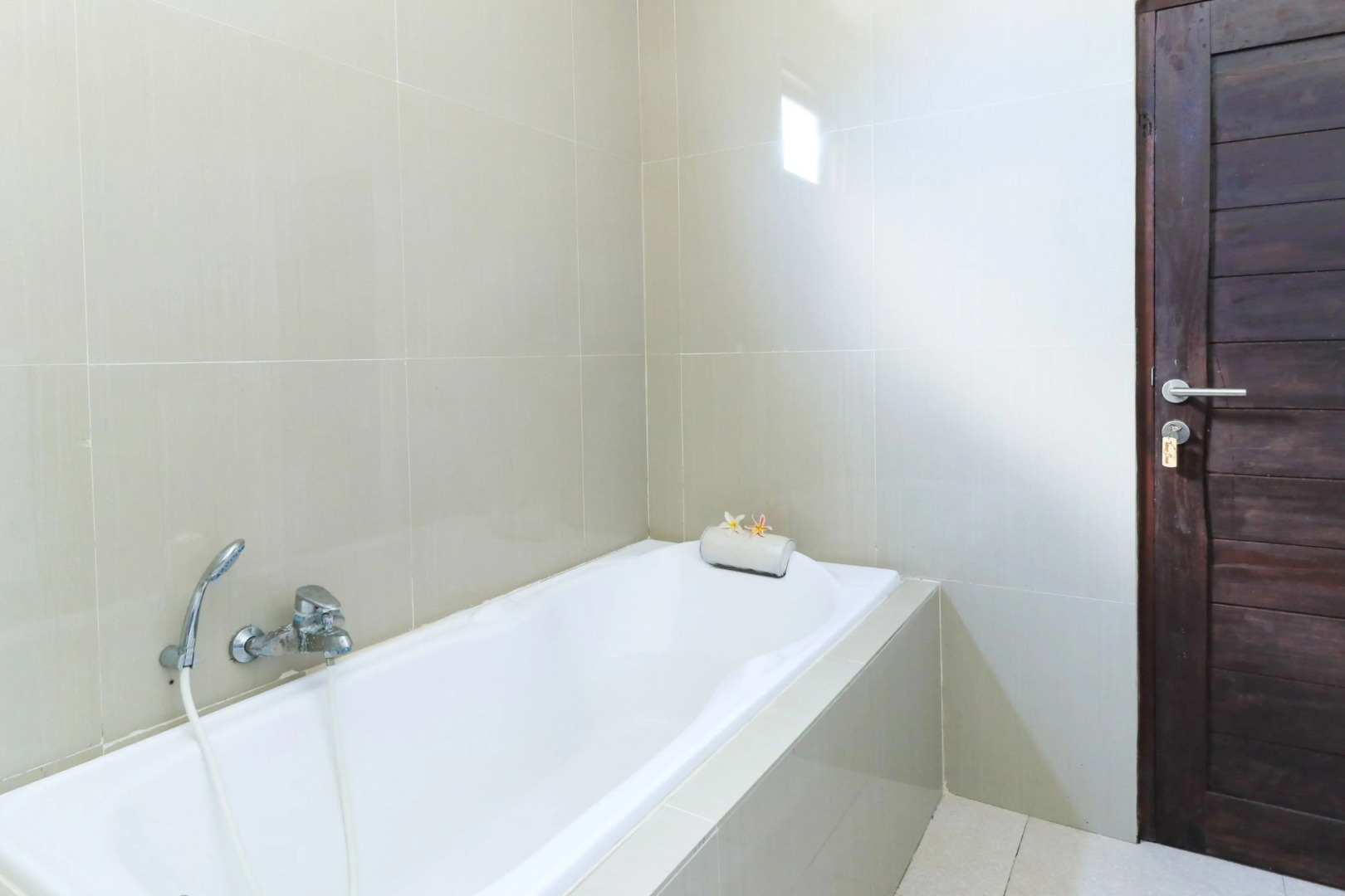 Taman Damai Bungalow by ZUZU