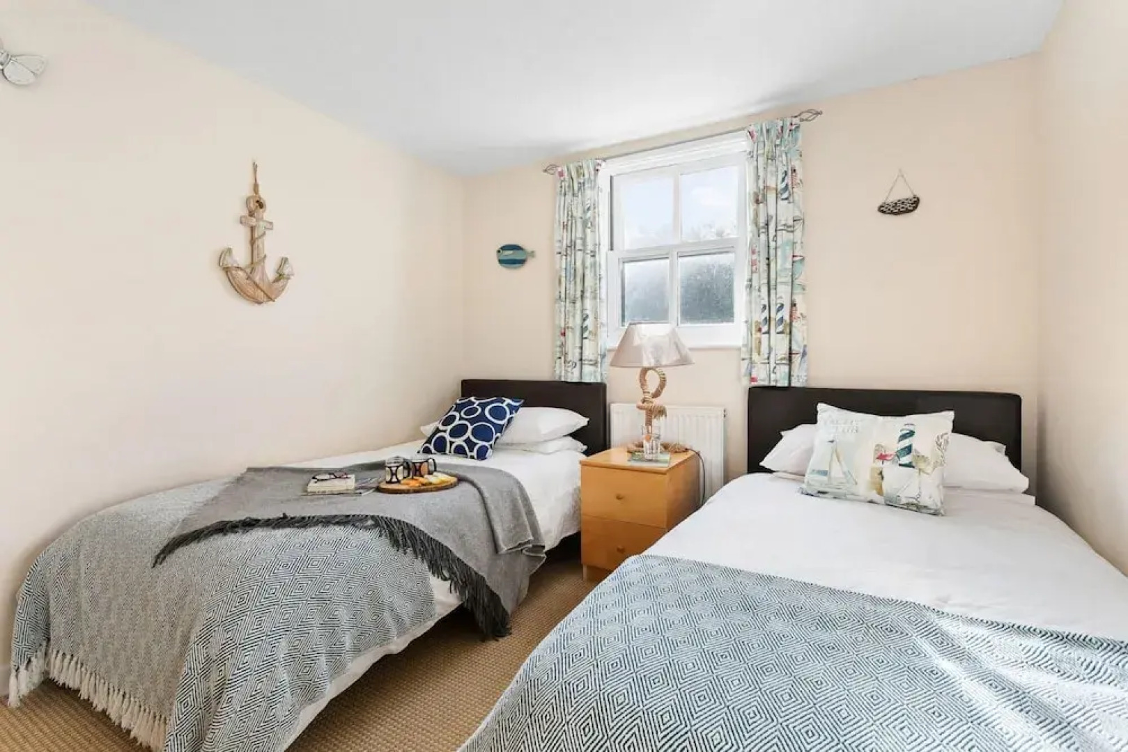 Pippin Cottage - Character Cottage With the Spirit of the sea