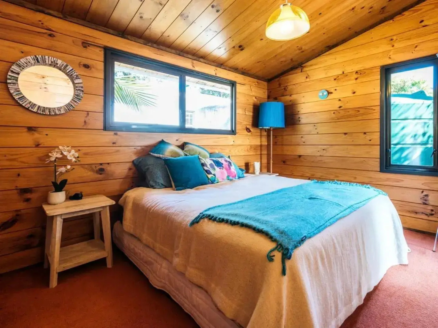 Peaceful Picnic Bay - Surfdale Holiday Home
