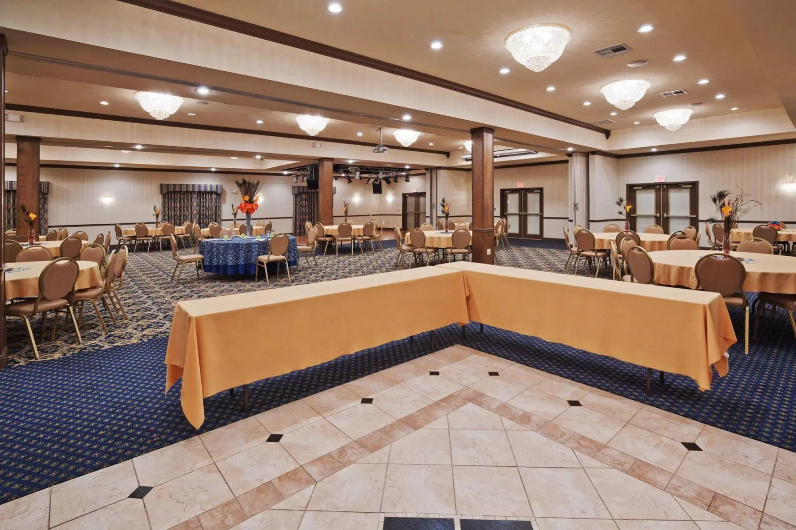 Holiday Inn Express & Suites Glenpool-Tulsa South by IHG