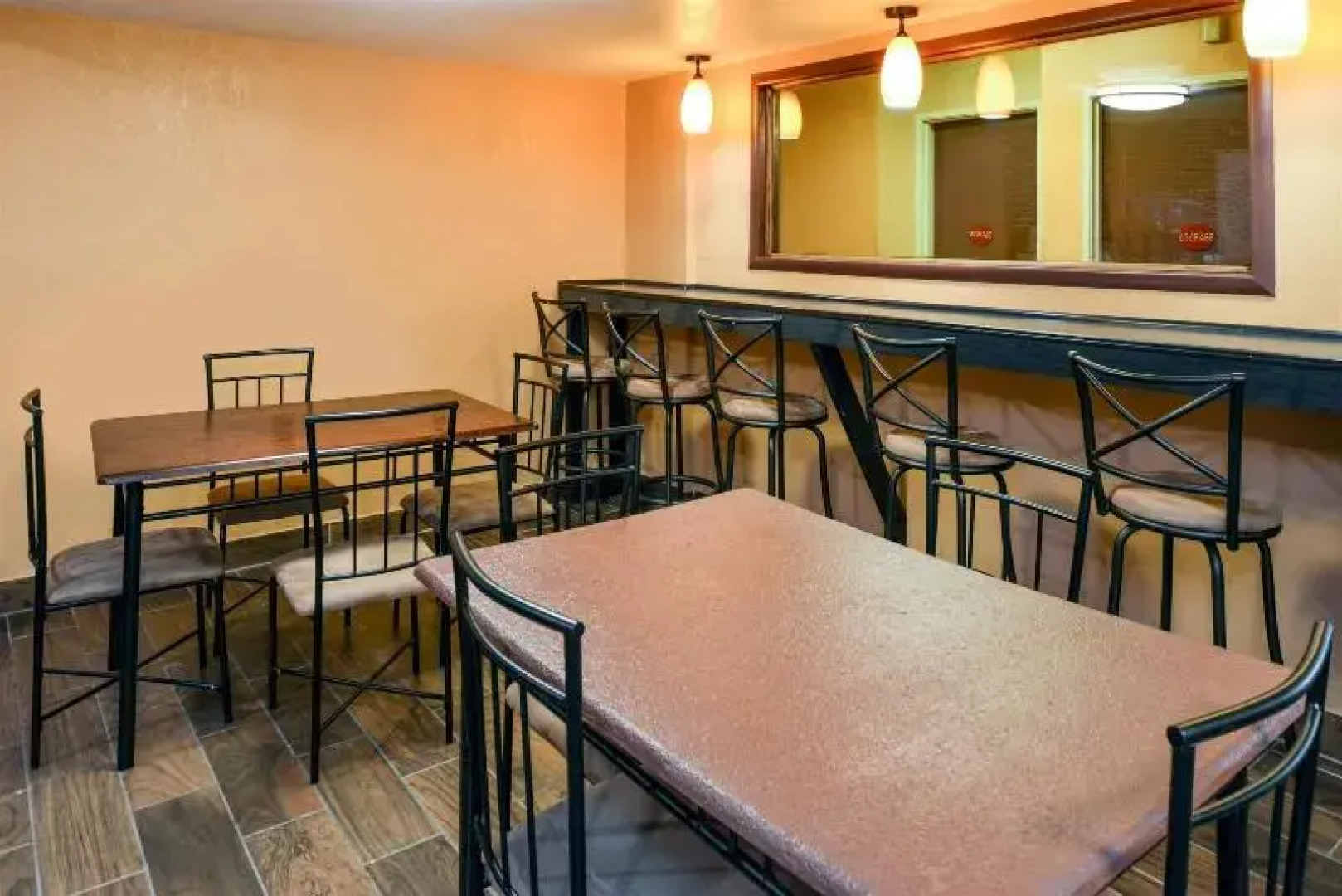 Americas Best Value Inn Rawlins