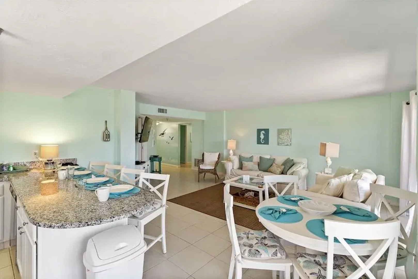 Tropical Suites At Sunglow Resort