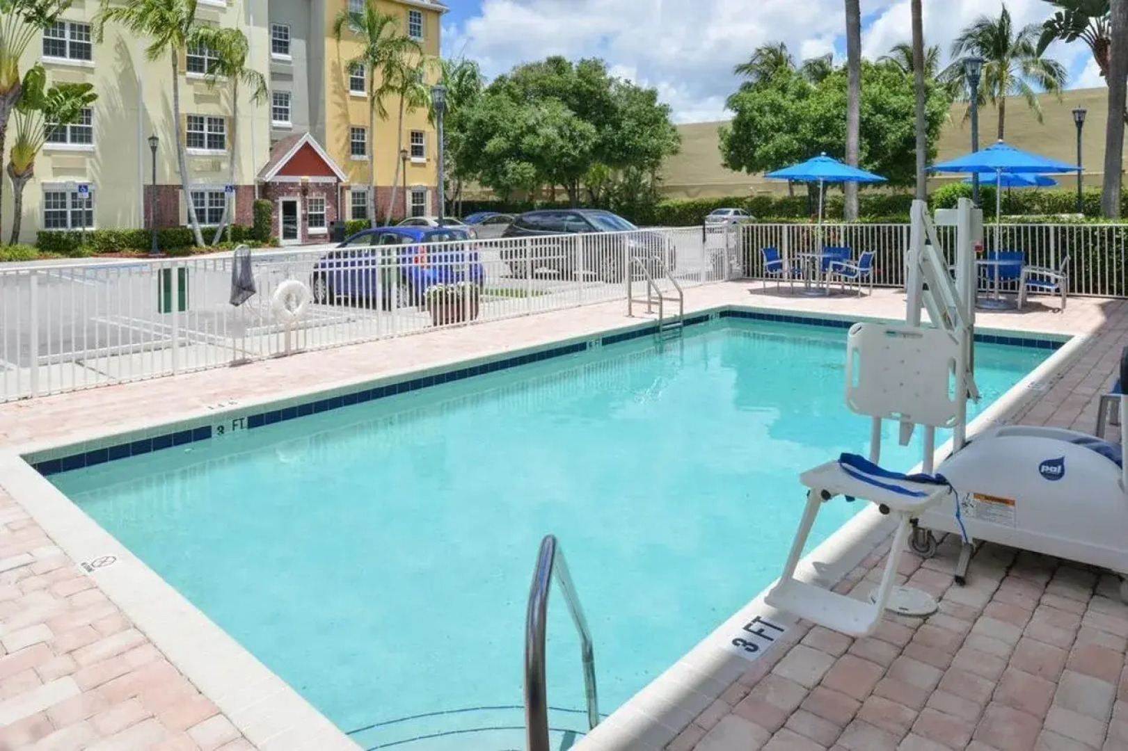 Candlewood Suites Miami Doral by IHG