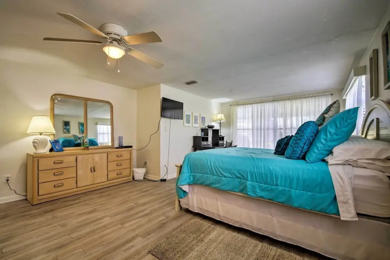 Waterfront Hernando Beach Home w/ Dock + Kayaks