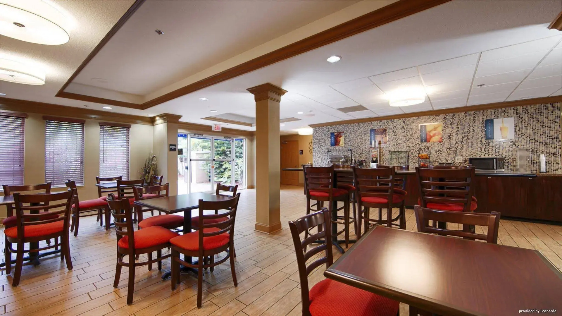 Best Western Plus Bradenton Hotel & Suites